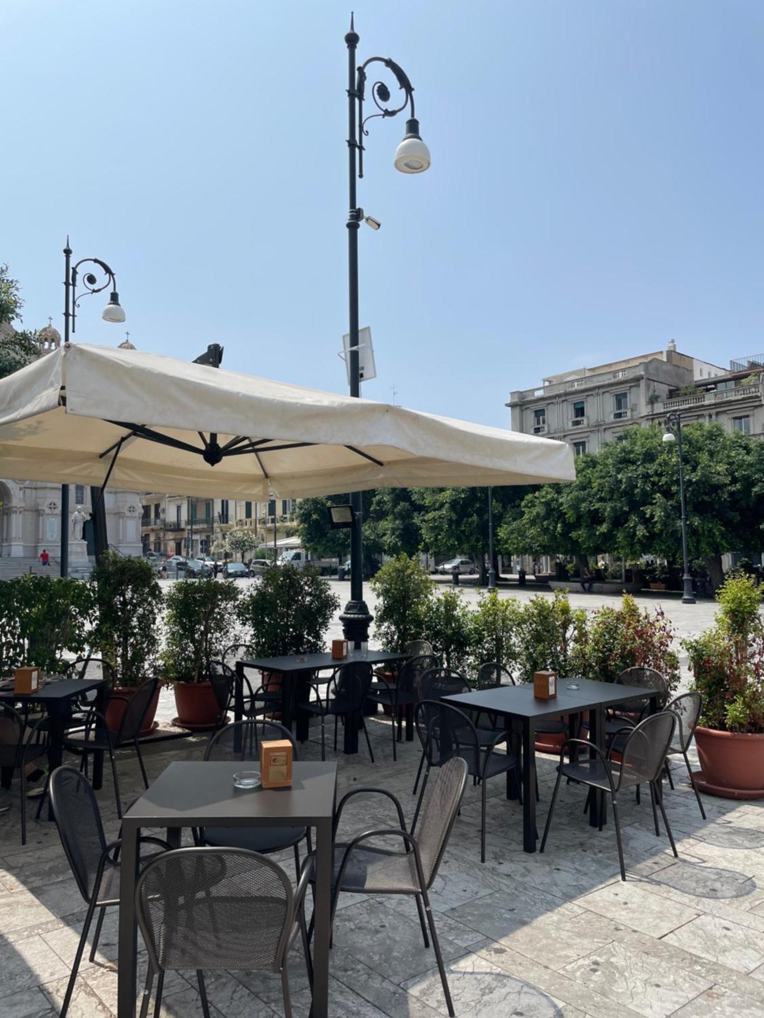 La Cattedrale Hotel Реджо ди Калабрия Екстериор снимка